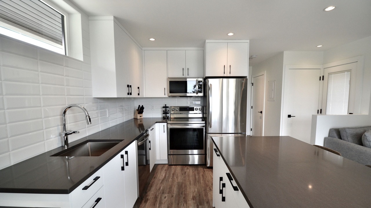 Photo of Kitchen in North Saanich