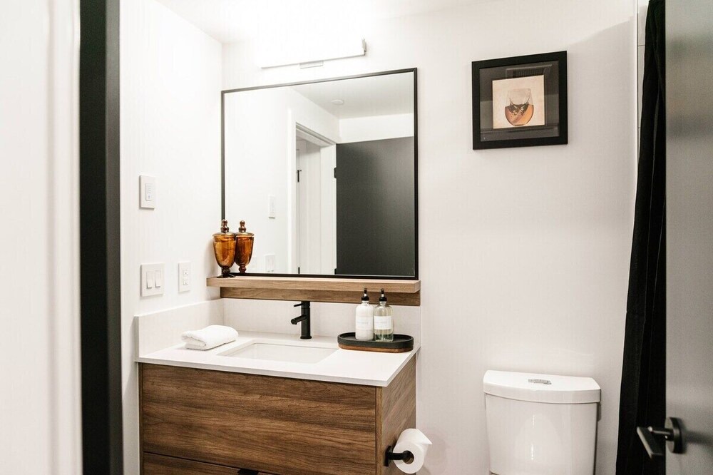 Photo of Bathroom in Downtown Kelowna