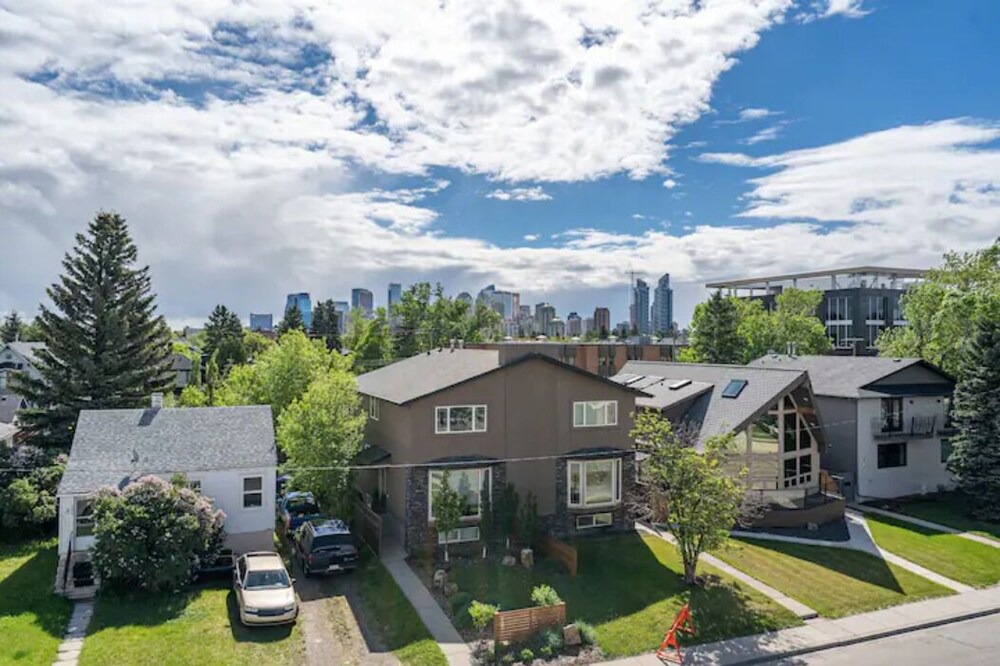 Photo of Outdoor in Hillhurst