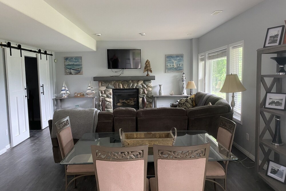Photo of Livingroom in Blind Bay