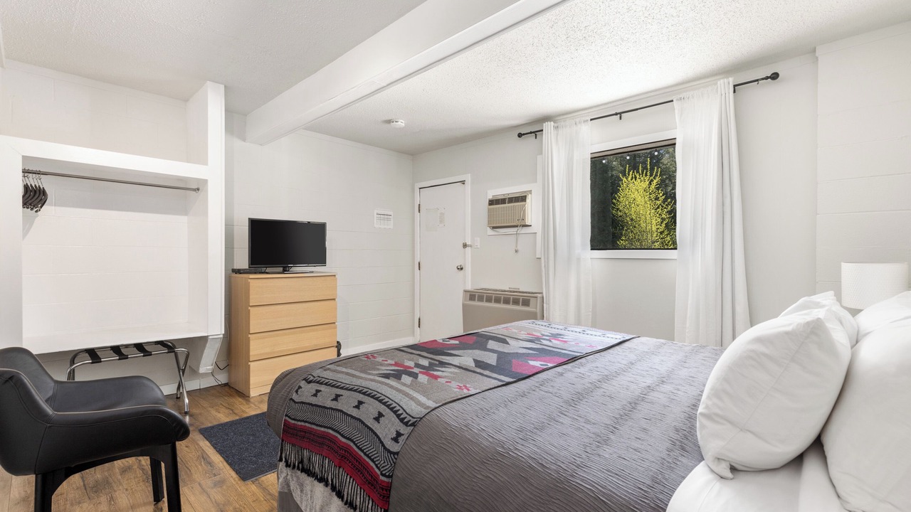 Photo of Bedroom in Mount Currie