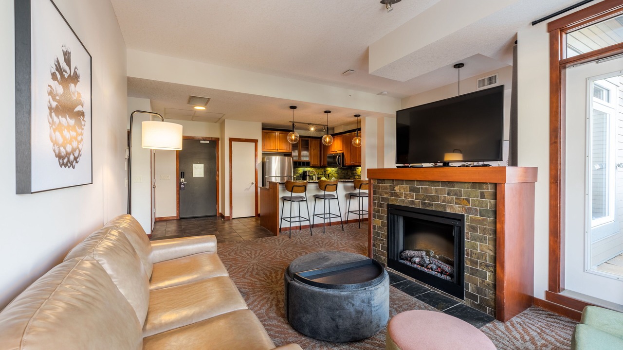 Photo of Livingroom in Cougar Creek