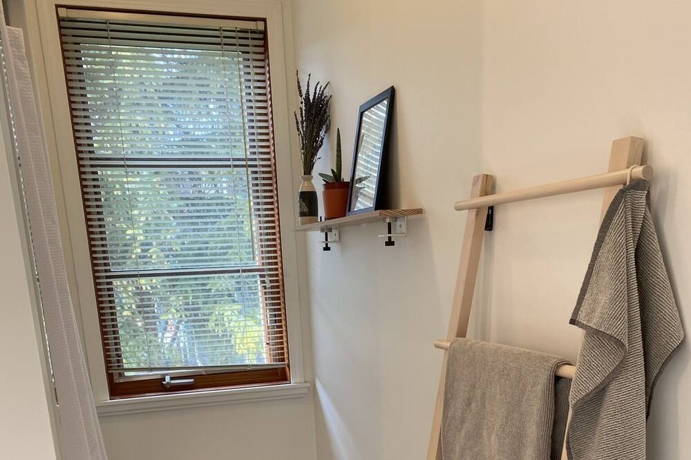 Photo of Bedroom in Okanagan-Similkameen