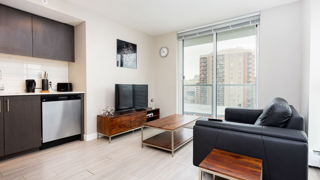 Photo of Livingroom in North Central Edmonton