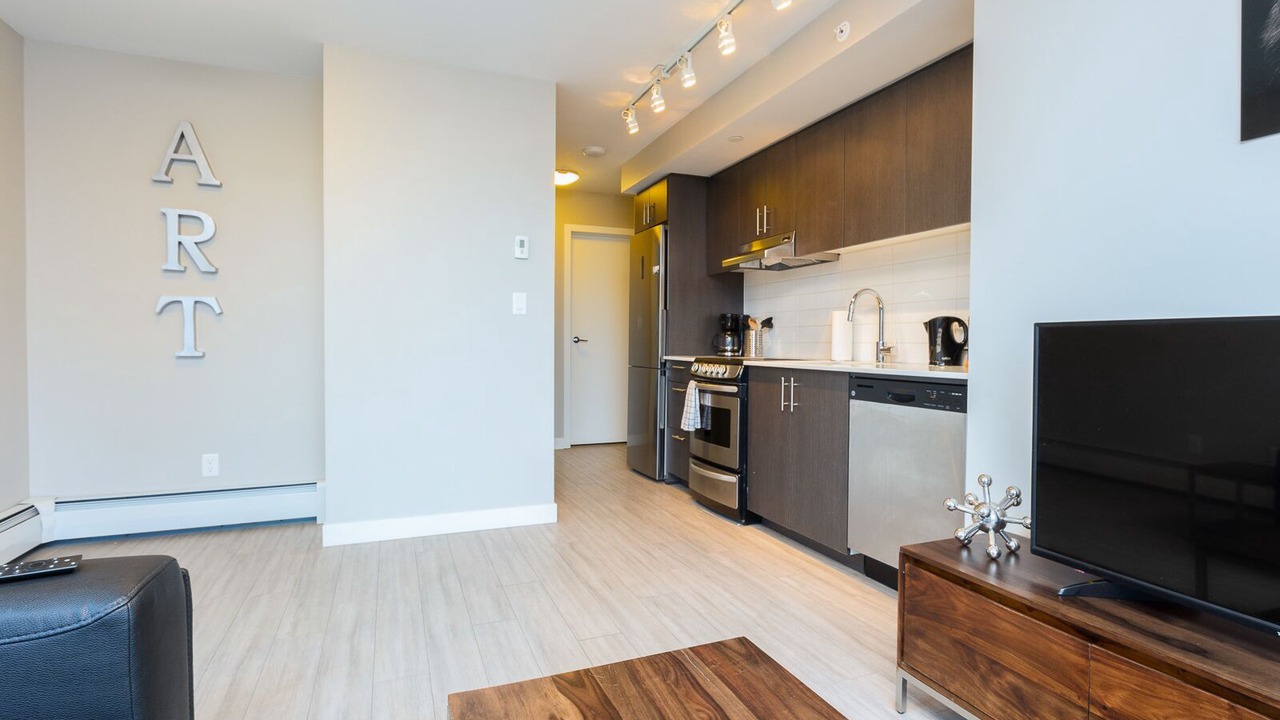 Photo of Livingroom in North Central Edmonton