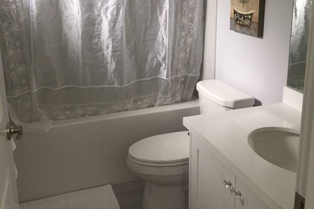 Photo of Bathroom in Edgemont