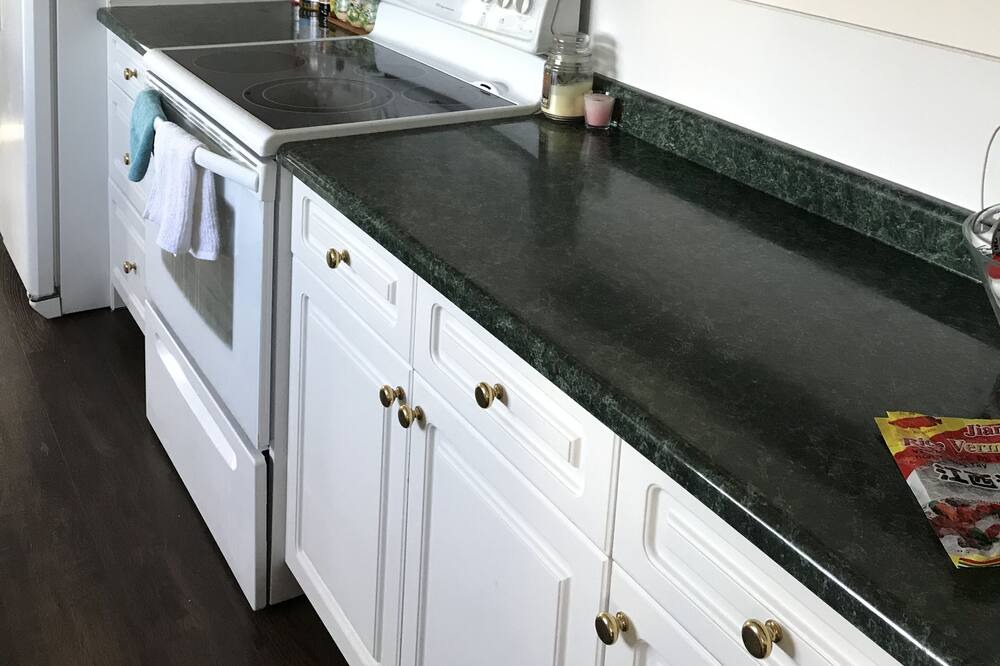 Photo of Kitchen in West Kelowna Estates