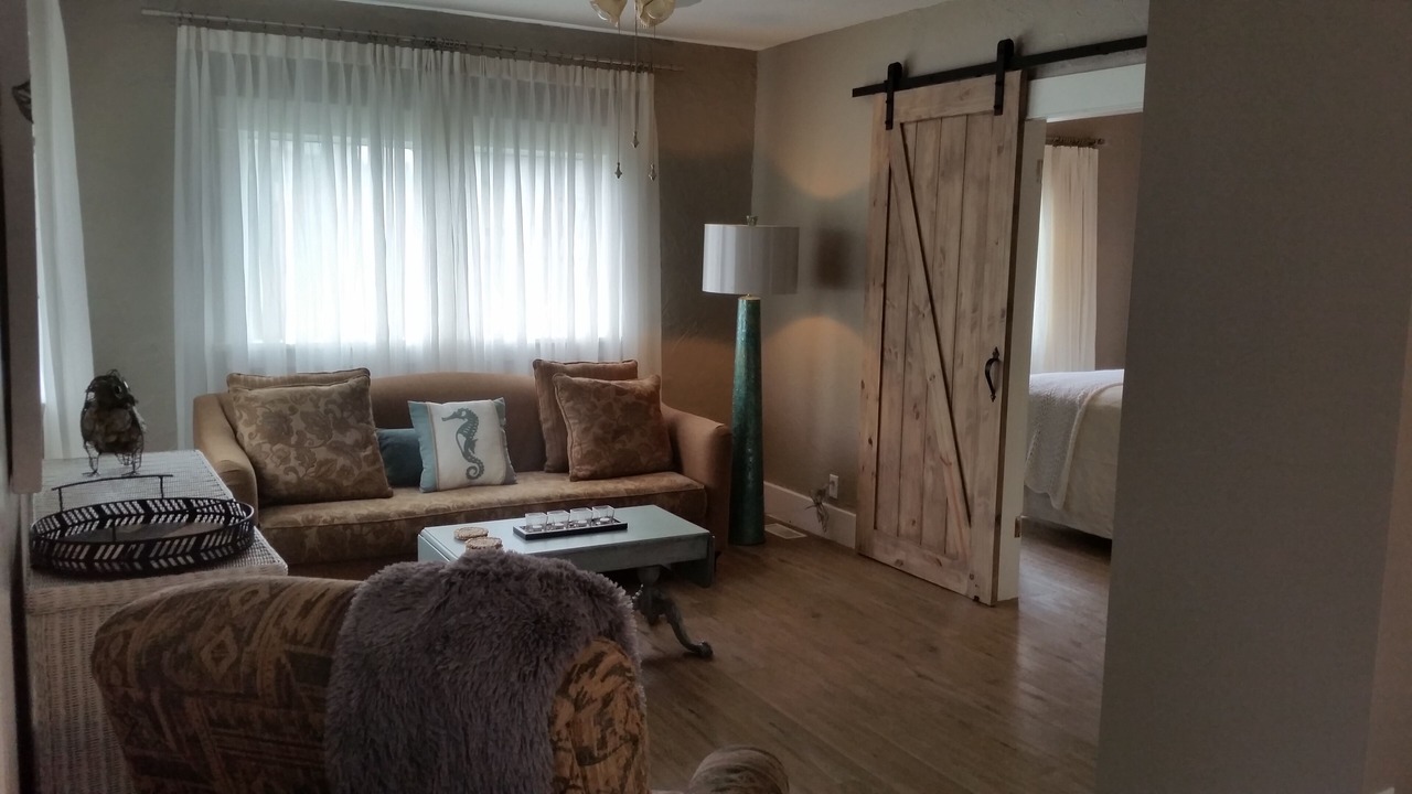 Photo of Livingroom in South Central