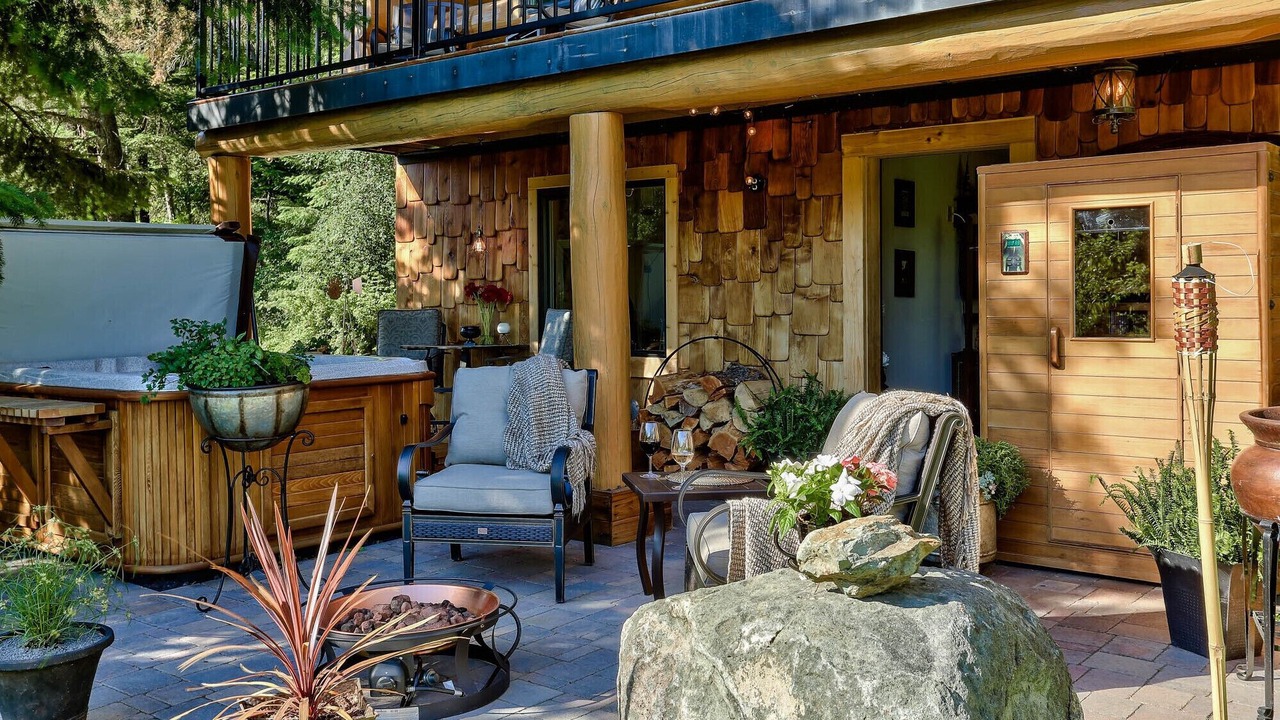 Photo of Patio Balcony in Sun Peaks