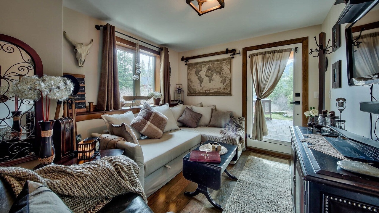 Photo of Livingroom in Sun Peaks