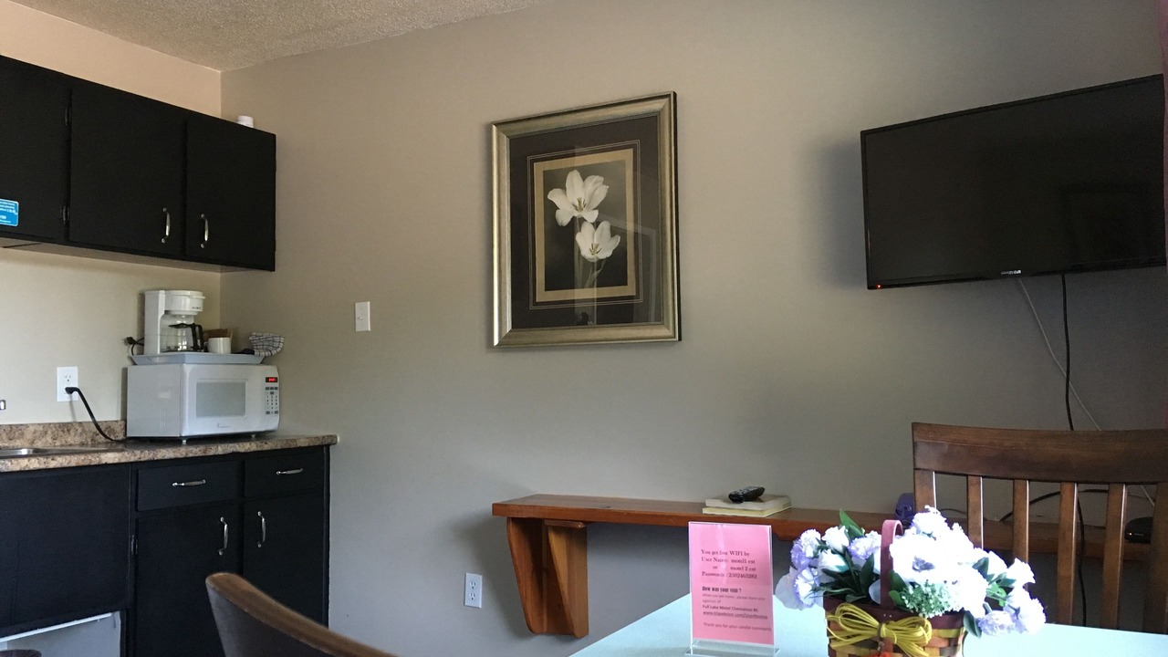 Photo of Bedroom in Chemainus