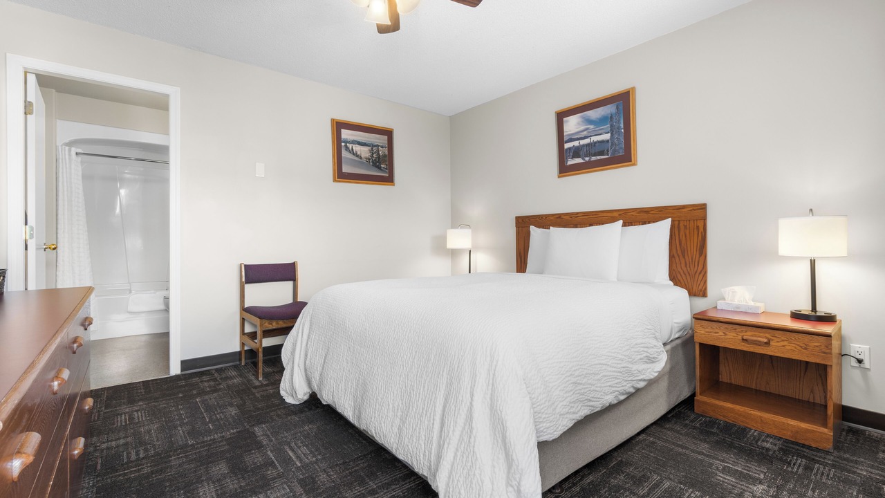 Photo of Bedroom in Nakusp