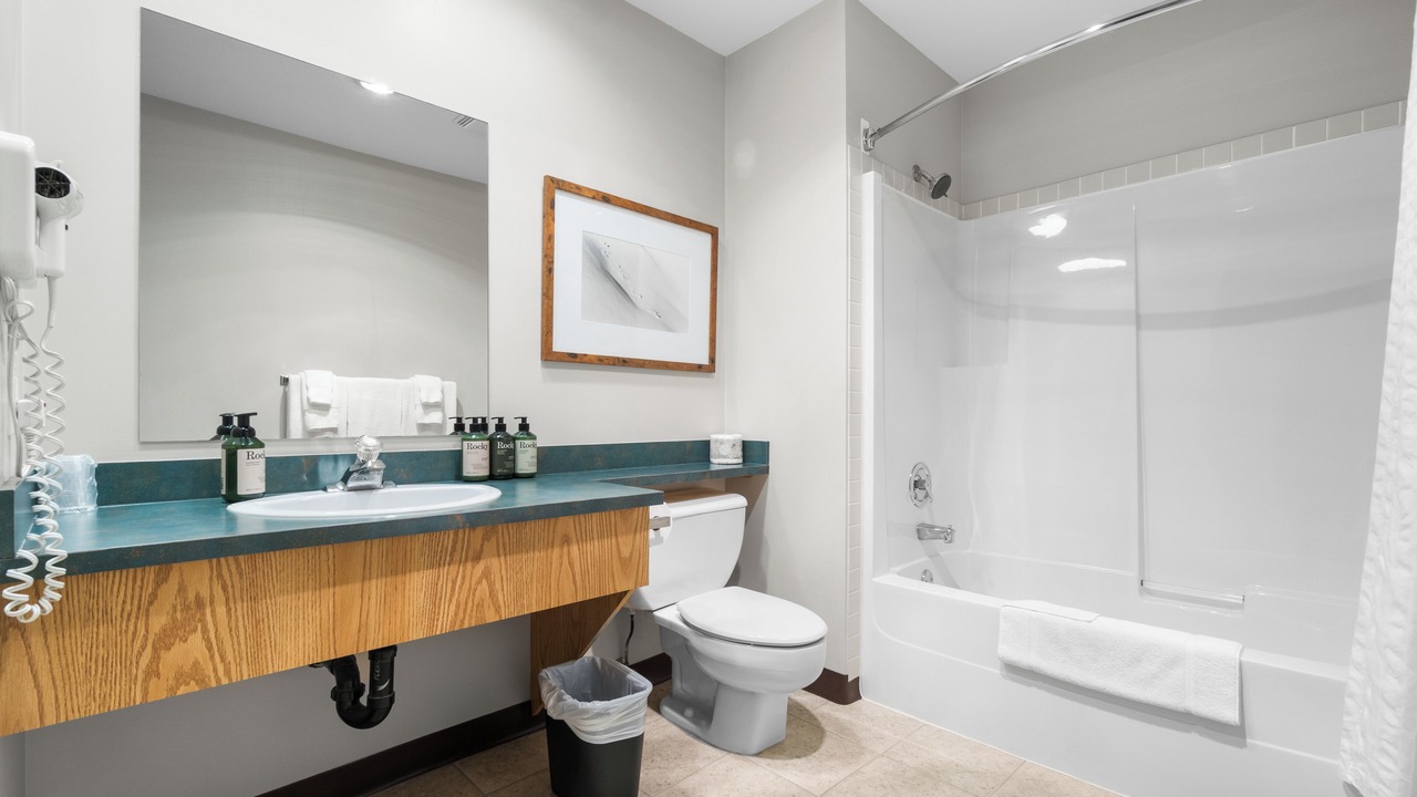 Photo of Bathroom in Nakusp