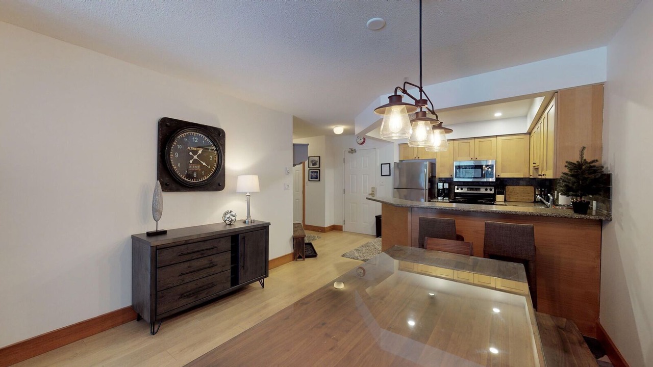 Photo of Livingroom in Upper Village