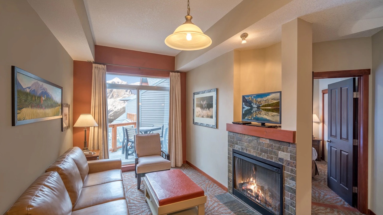 Photo of Livingroom in Cougar Creek