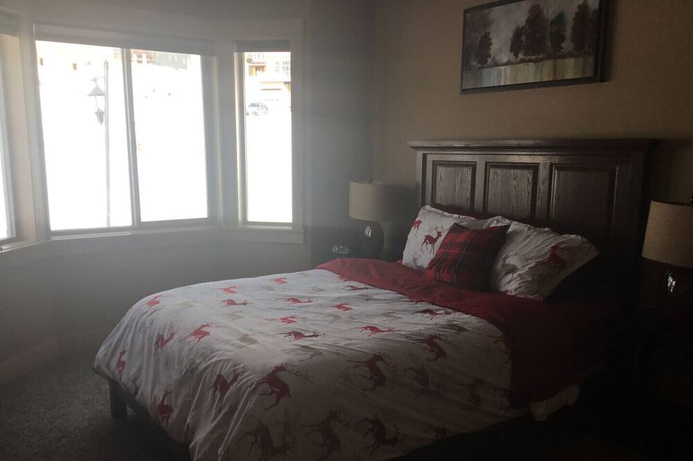Photo of Bedroom in Silver Star Mountain