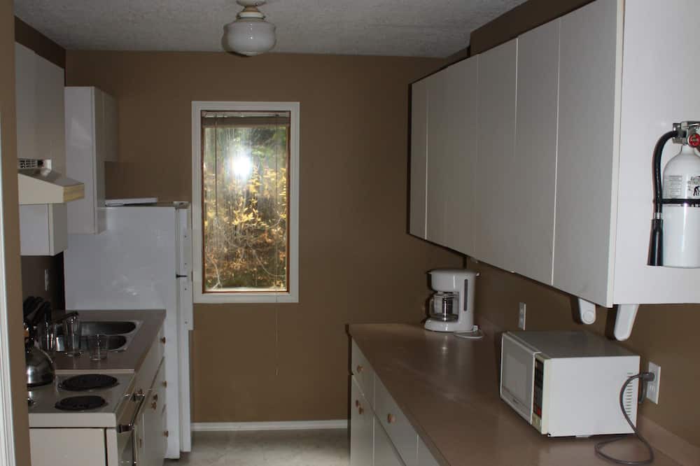 Photo of Kitchen in Silver Star Mountain