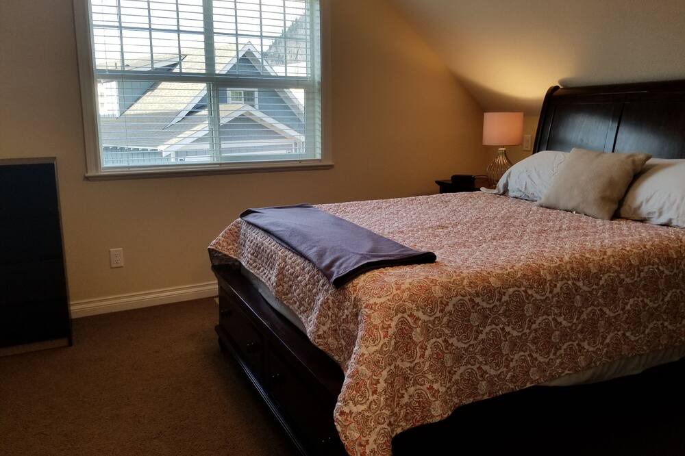 Photo of Bedroom in Osoyoos