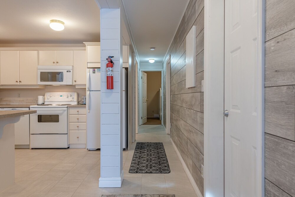 Photo of Bedroom in Silver Star Mountain