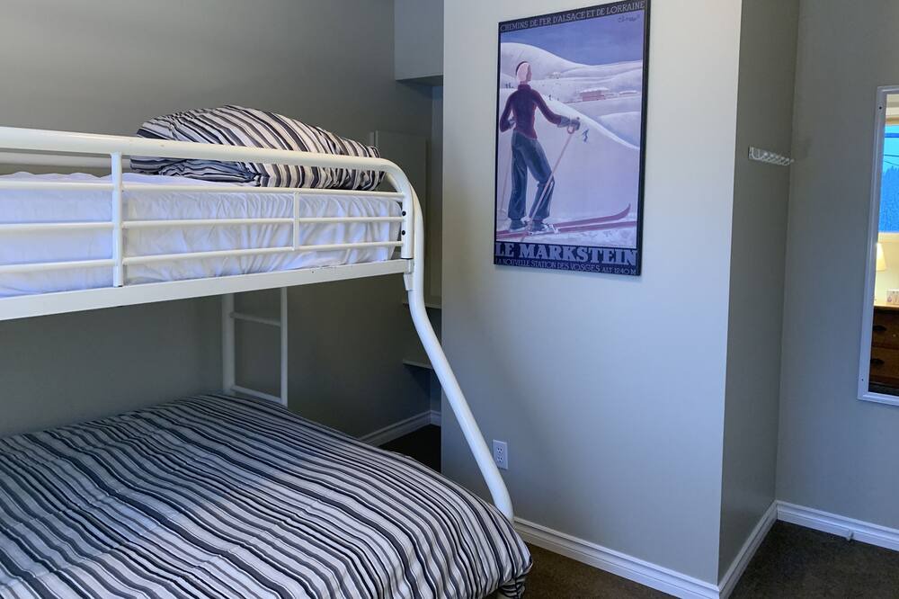Photo of Bedroom in Silver Star Mountain