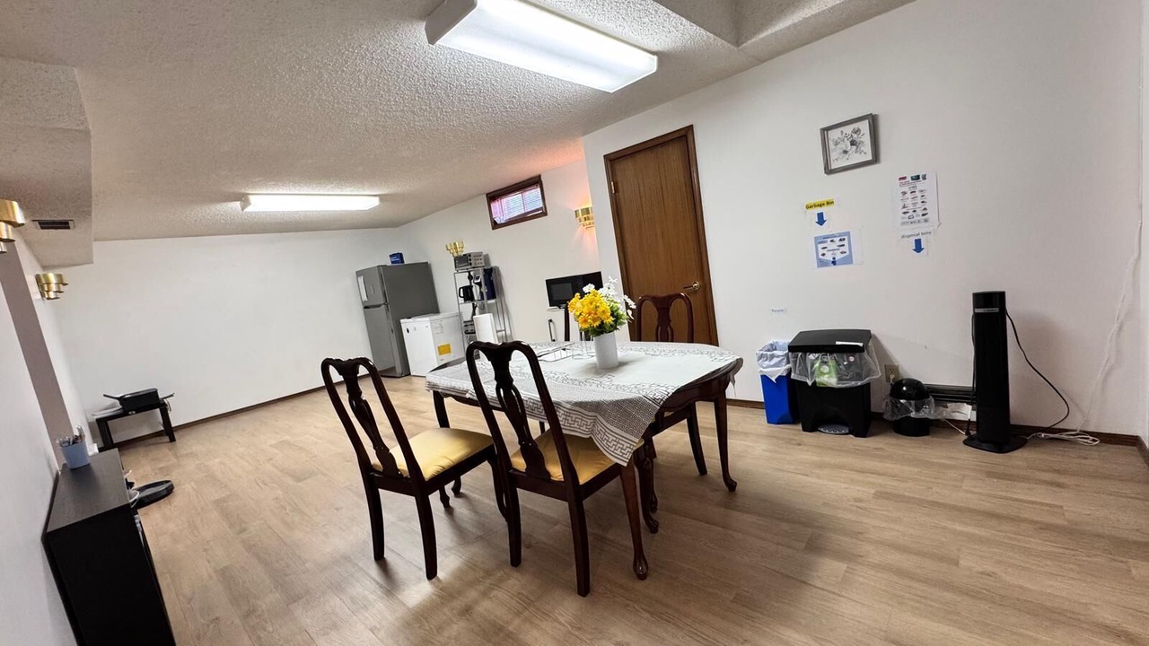 Photo of Livingroom in Northwest Calgary