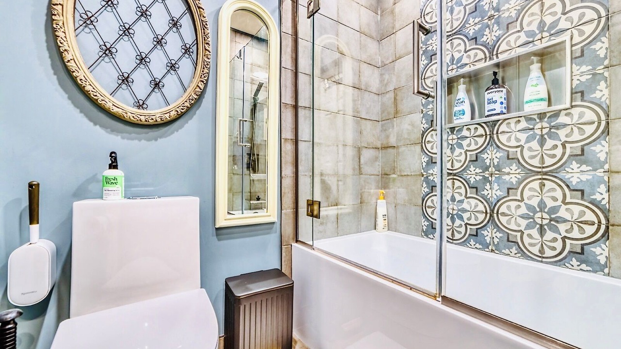 Photo of Bathroom in Knight