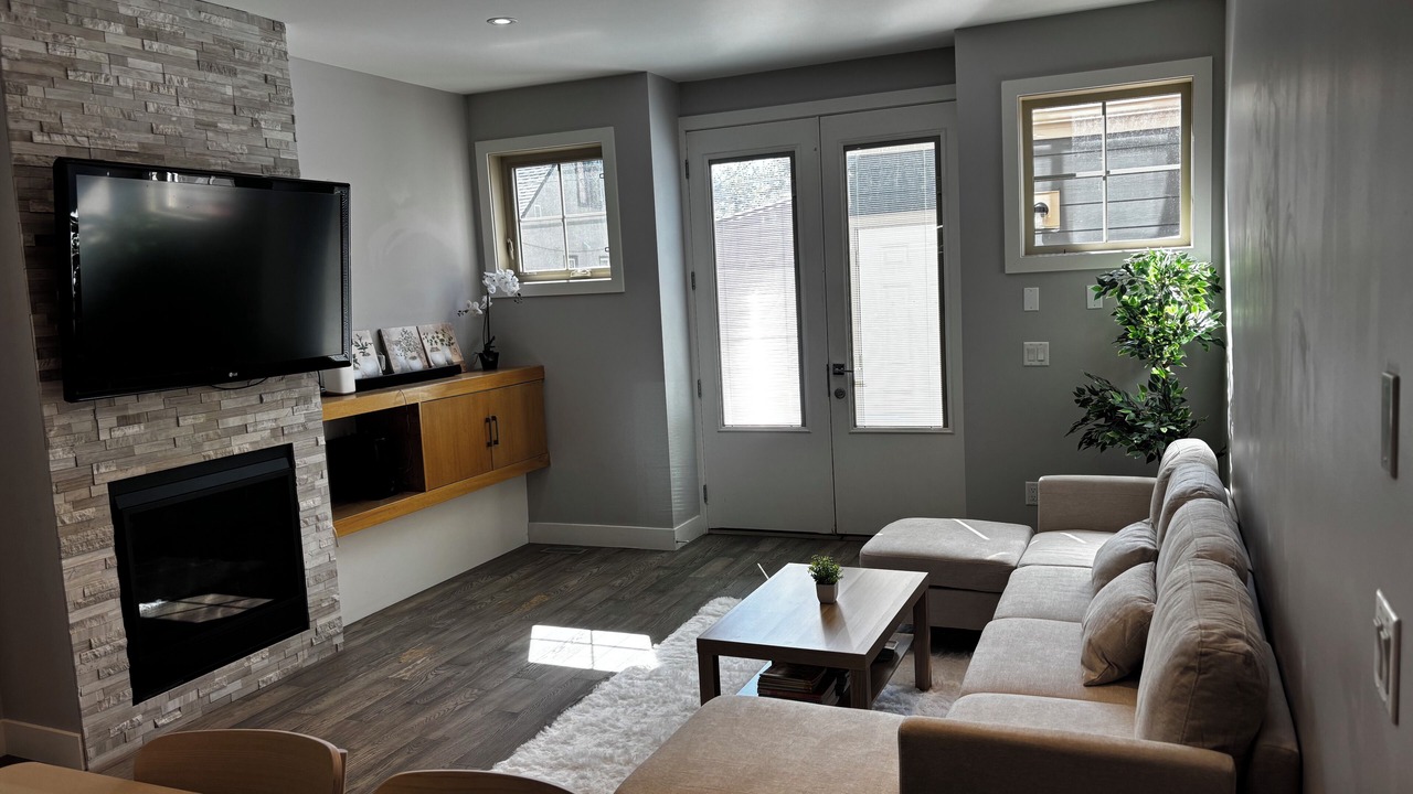Photo of Livingroom in Sunalta