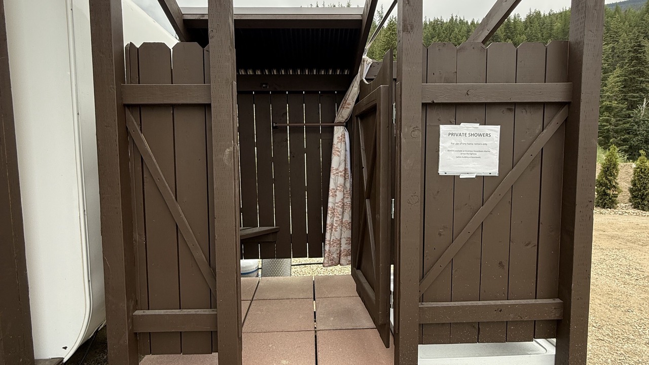 Photo of Bathroom in Sicamous