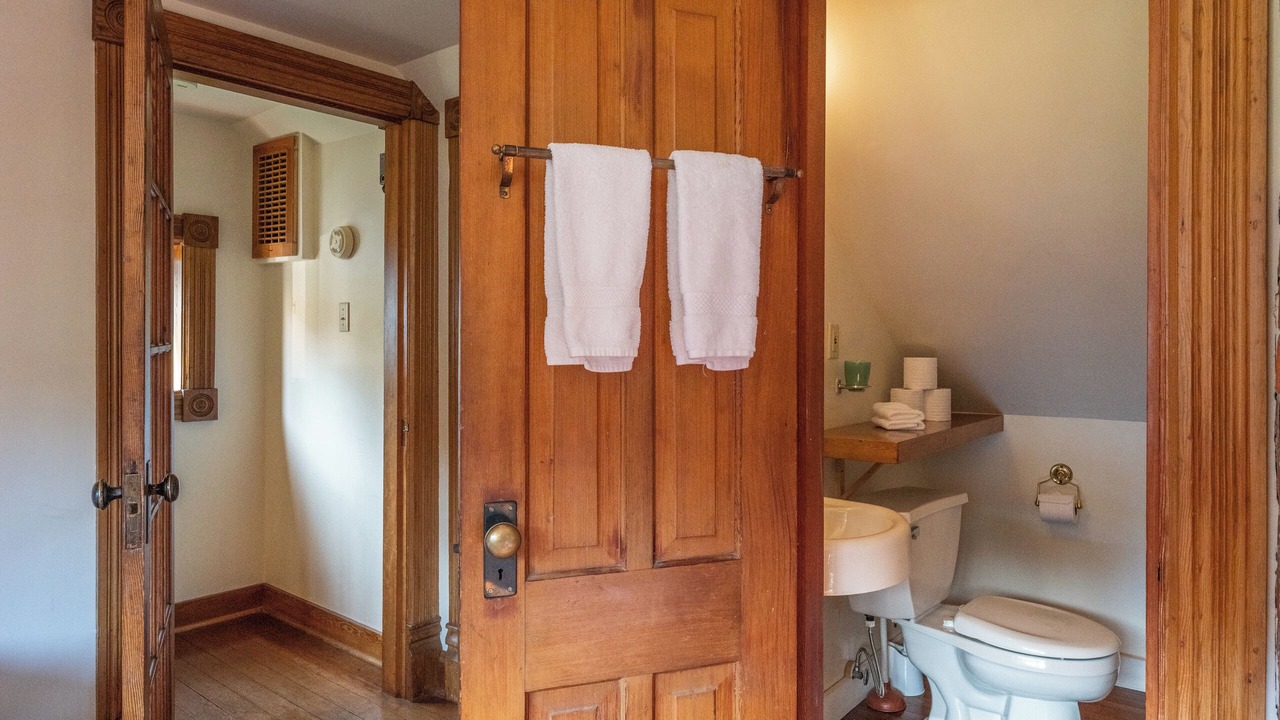 Photo of Bathroom in Bowen Island