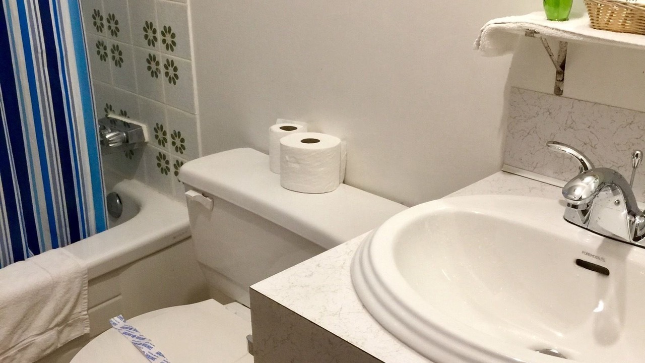 Photo of Bathroom in Fruitvale