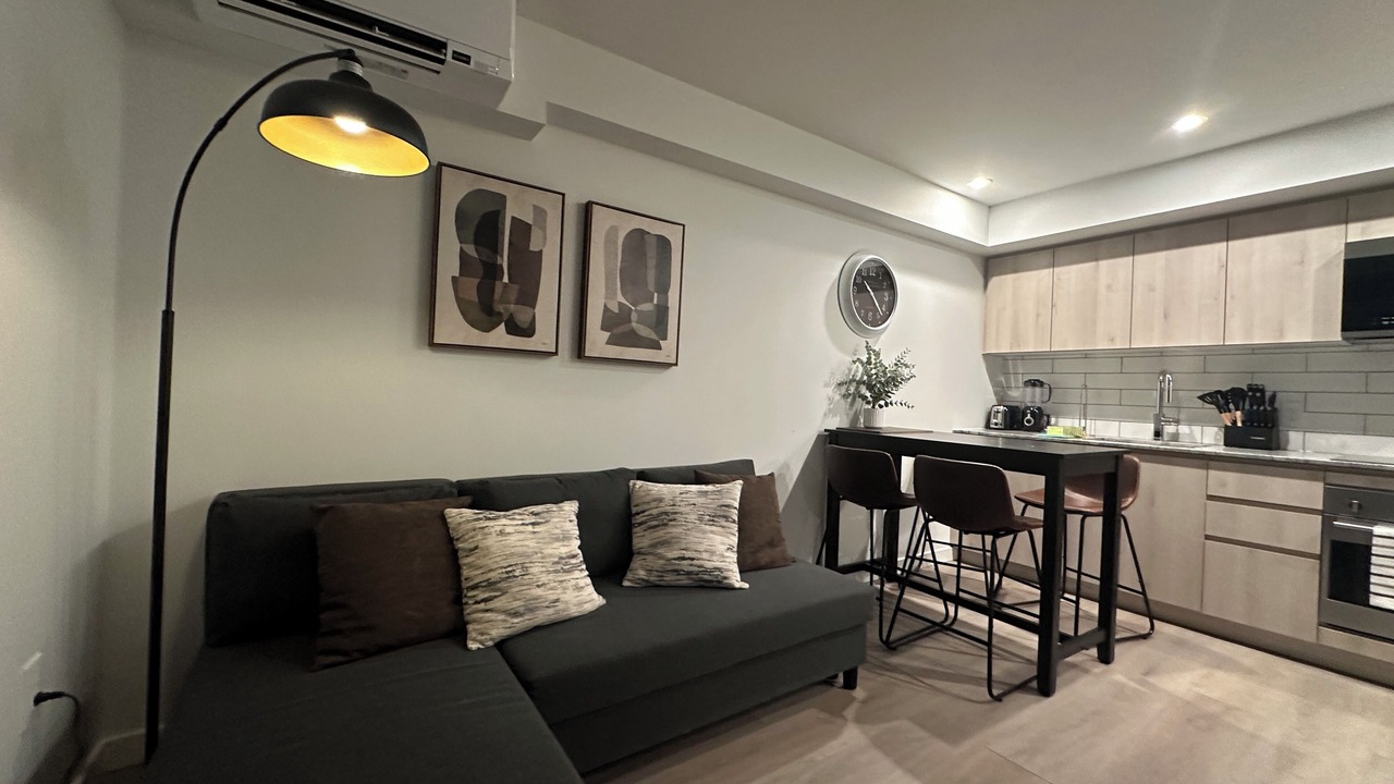 Photo of Livingroom in Crosstown