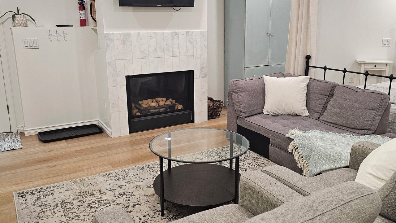 Photo of Livingroom in West Kelowna Estates
