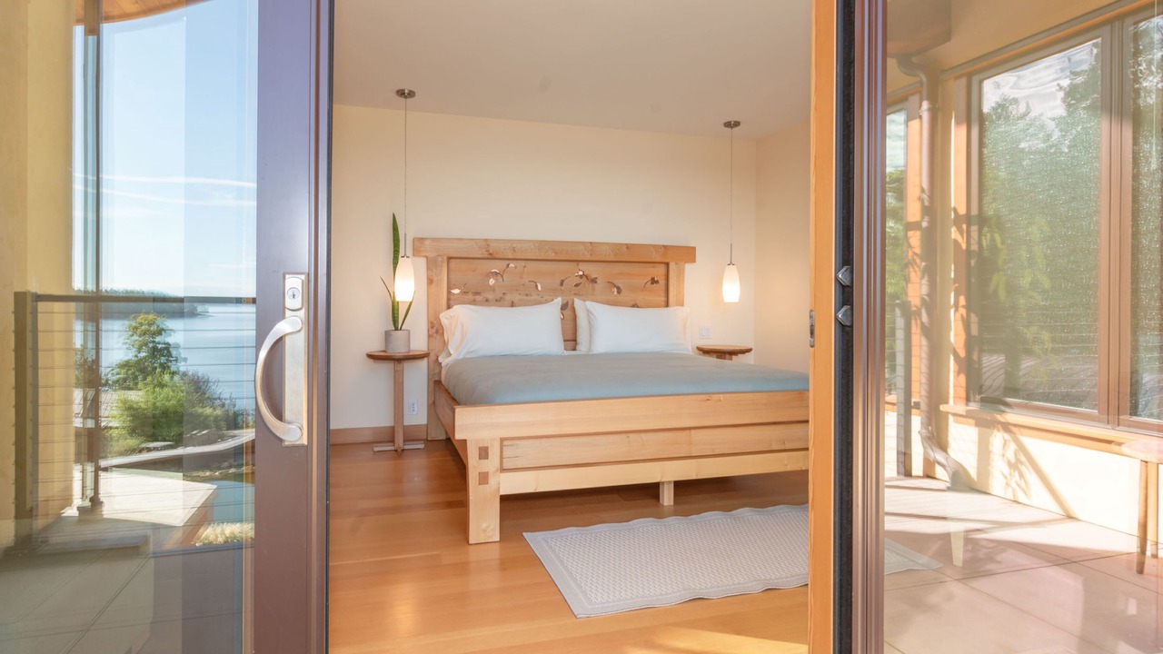 Photo of Bedroom in Salt Spring Island