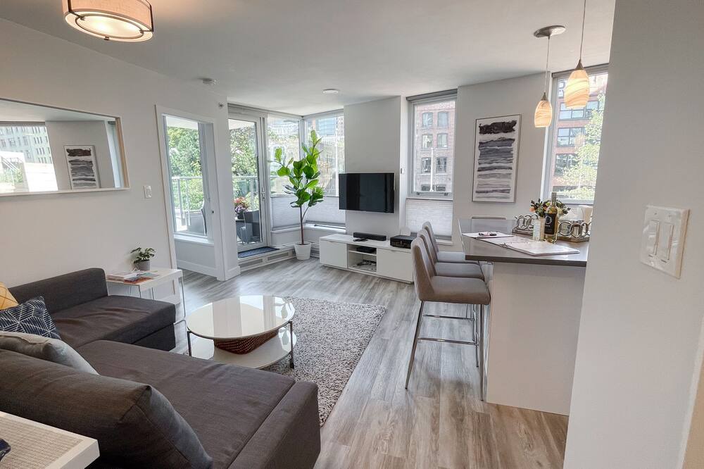 Photo of Bedroom in Crosstown