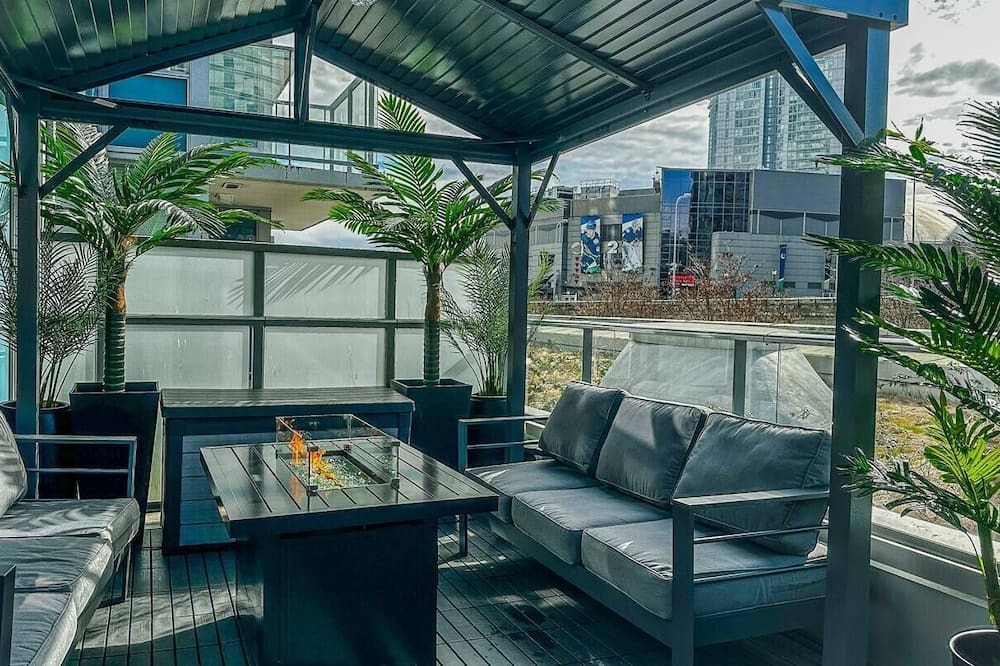 Photo of Outdoor in Crosstown