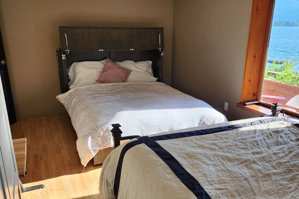 Photo of Bedroom in North Okanagan