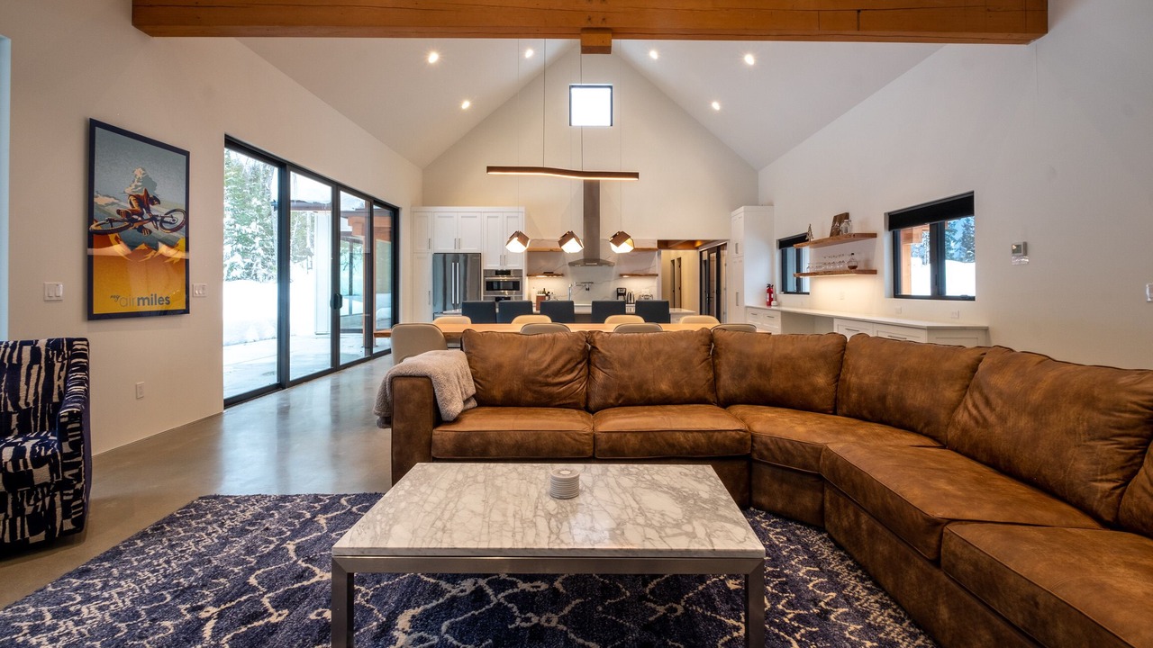 Photo of Livingroom in Revelstoke