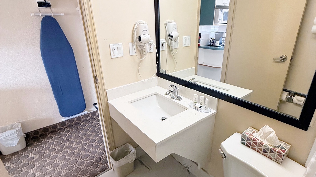 Photo of Bathroom in Drumheller