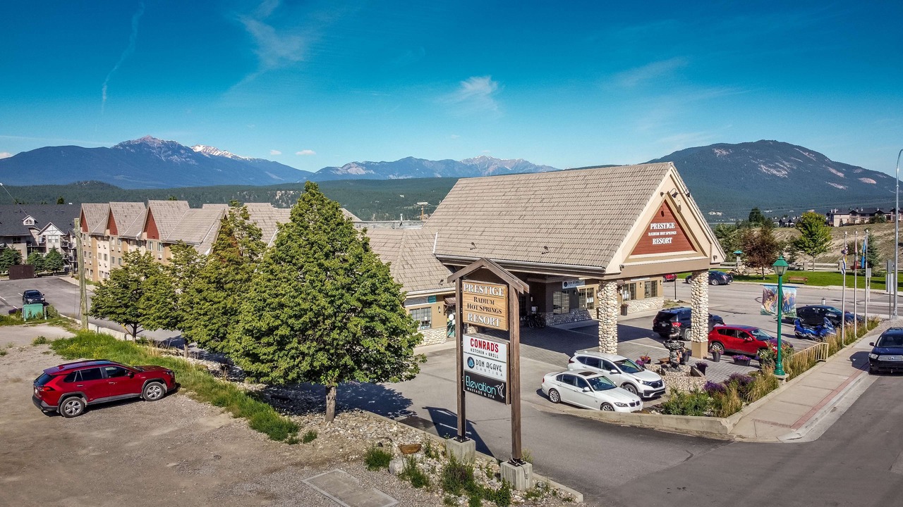 Photo of Outdoor in Radium Hot Springs
