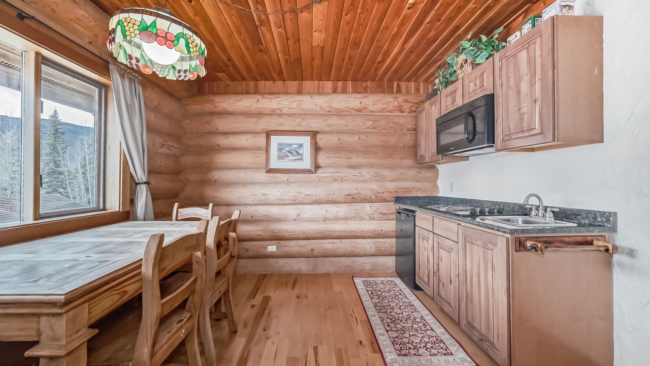 Photo of Kitchen in Valemount