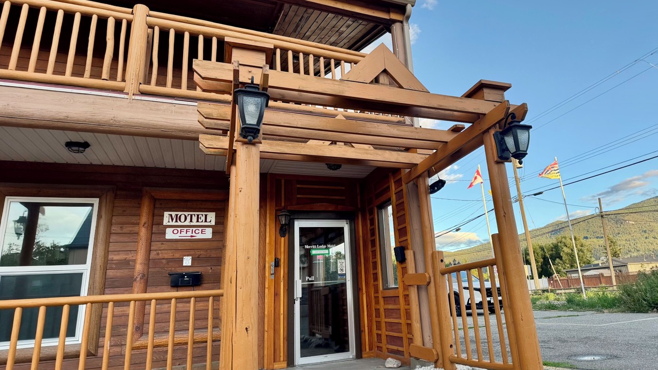 Photo of Outdoor in Merritt
