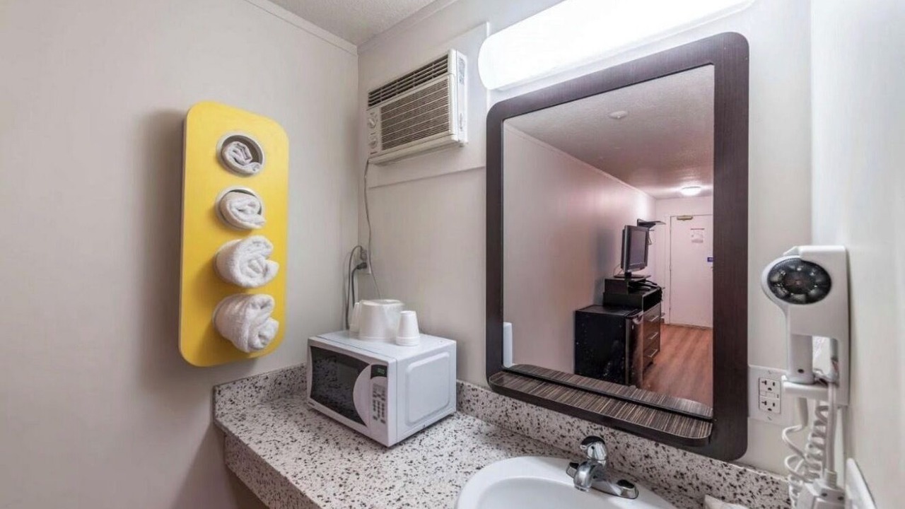 Photo of Bedroom in Valleyview