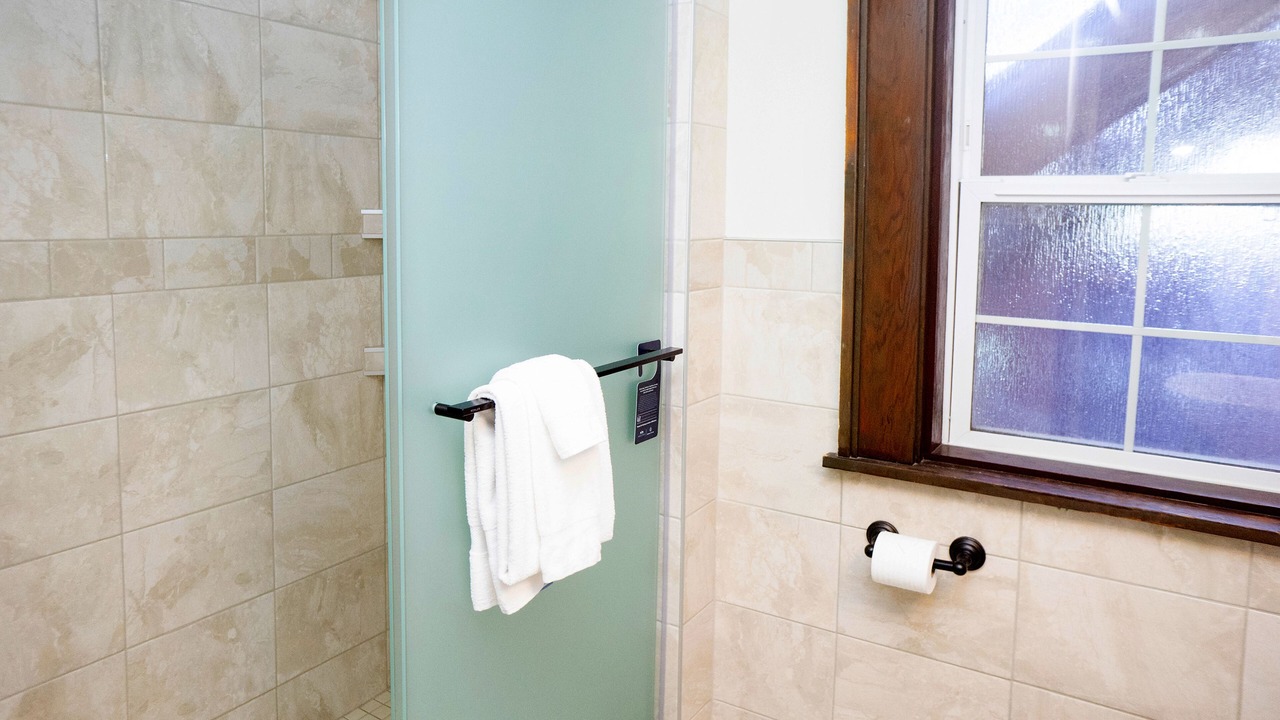 Photo of Bathroom in Waterton Park