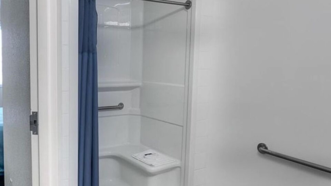 Photo of Bathroom in Claresholm