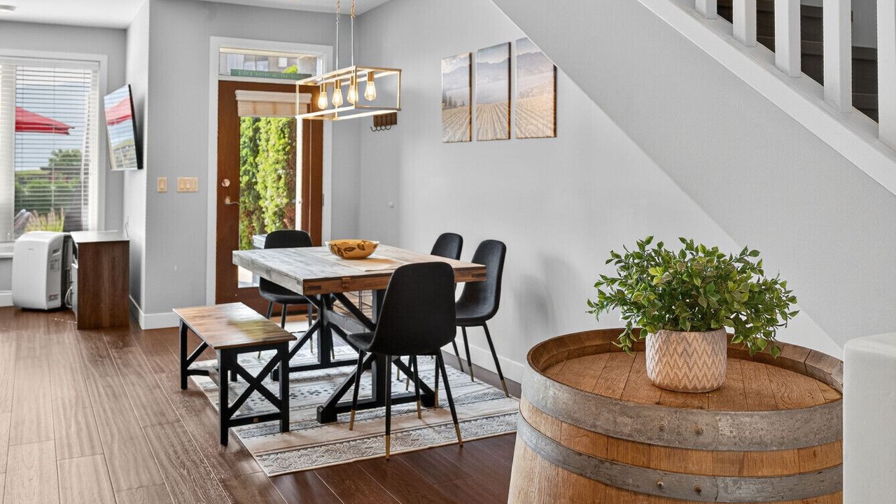 Photo of Livingroom in Westbank