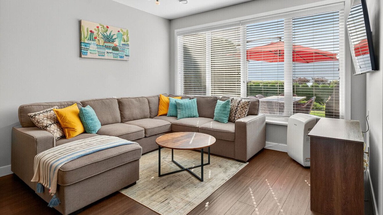 Photo of Livingroom in Westbank