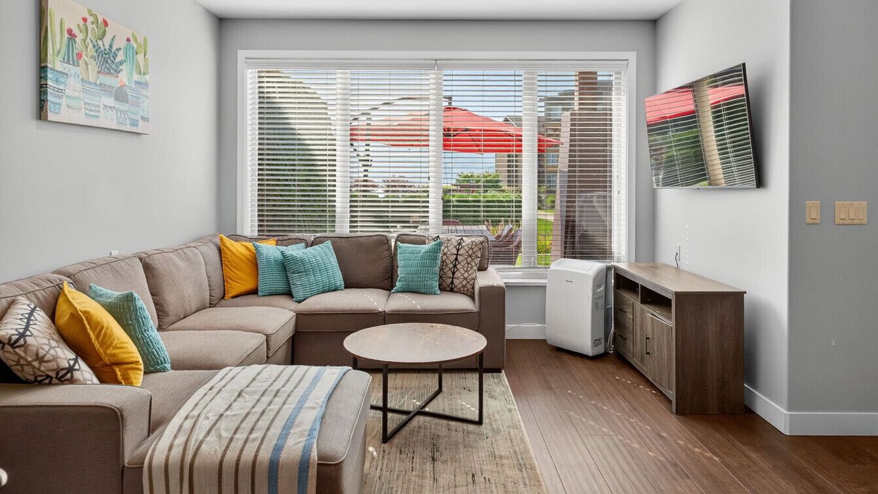 Photo of Livingroom in Westbank