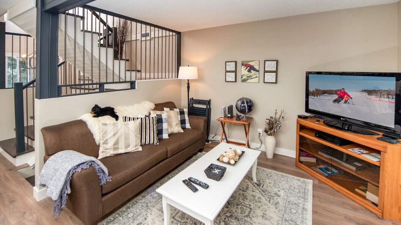 Photo of Livingroom in East Kootenay