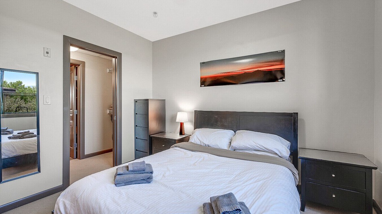 Photo of Bedroom in South Pandosy