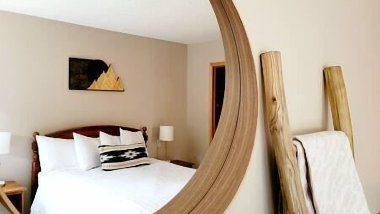 Photo of Bedroom in Radium Hot Springs